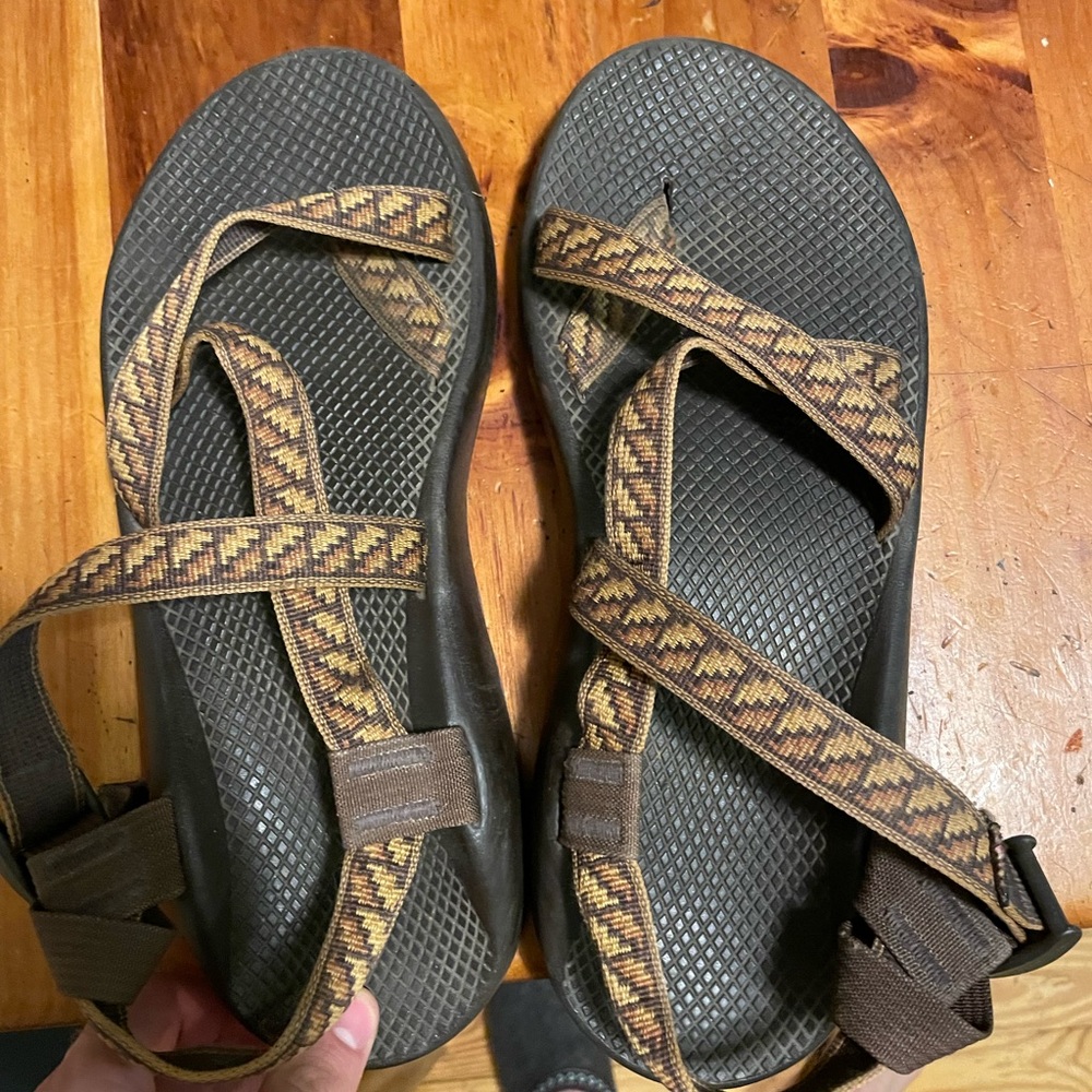 Gently Used Chacos Z/2 Classic (Filmstrip Copper)